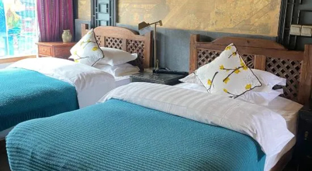 Двухместный номер Standard Lijiang Ten Courtyard Inn