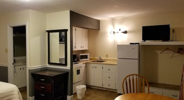 Двухместная студия Silverwood Inn & Suites