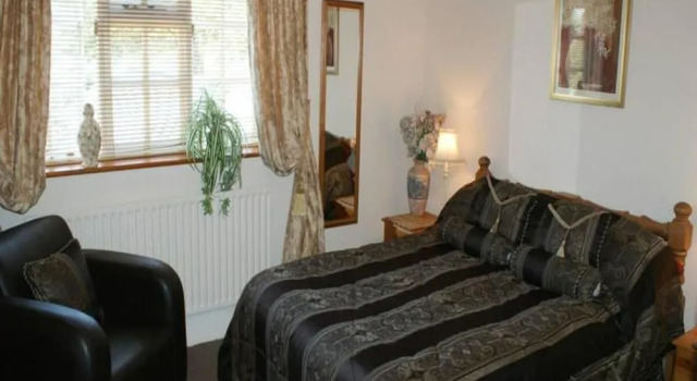 Auplands en-suite Rooms, Забронировать Гостевой дом Отели в центре Лимингтон, в центре