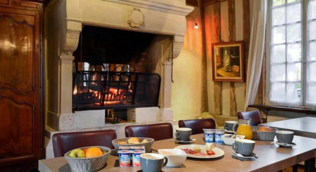 La Grange Aux Oies, Rezerwuj Hotel Souvigny-en-Sologne Francja