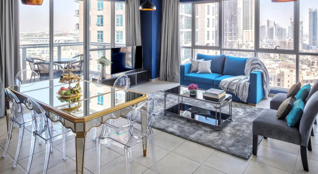 Апартаменты с 2 комнатами с балконом и с видом на город Luxury Staycation - The Residences Tower