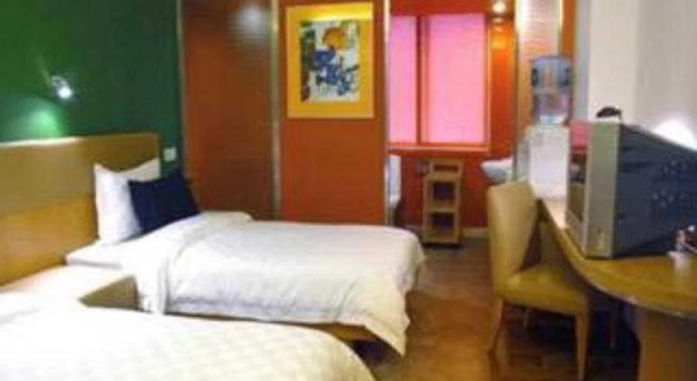 Garden Inn Xidan, Забронировать Отель Сичэн Пекин, рядом с Центральная музыкальная консерватория