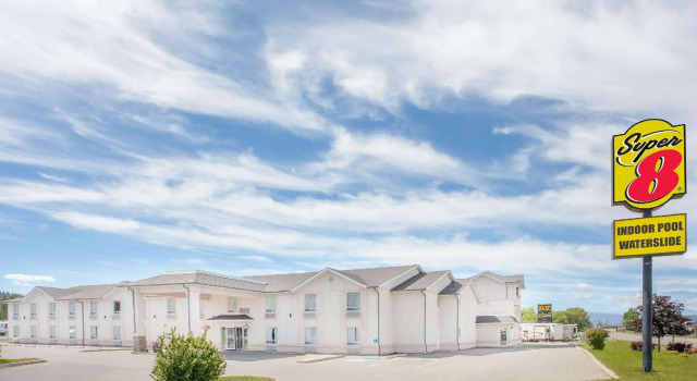 Четырёхместный номер Standard Ramada by Wyndham Cranbrook