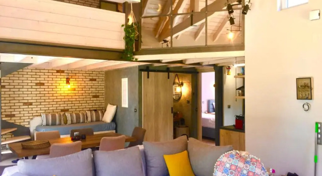 Anna's cottage house
