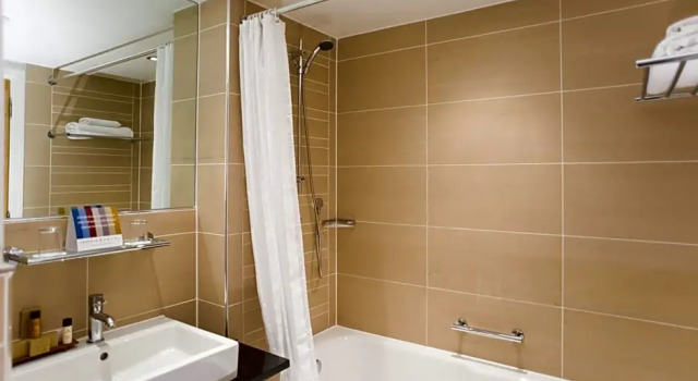 Номер Standard Leopold Hotel