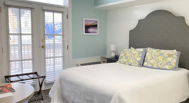 Двухместный номер Standard с видом на реку Harbor House Inn