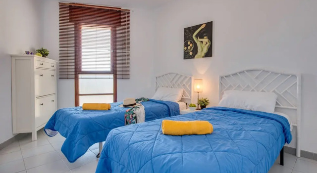 M13G. Panoramic Apartment in the Heart of Las Américas Beach, Prenota Appartamento Hotel a Tenerife con piscina, Piscina