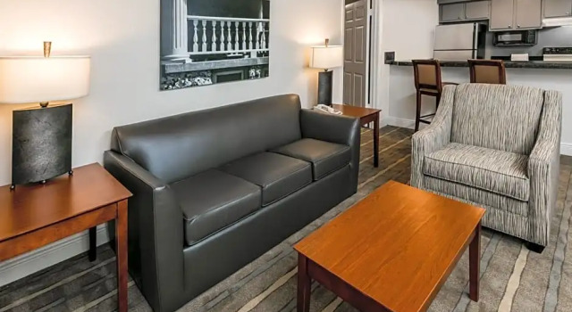 Номер Standard Richmond Inn & Suites-baton Rouge