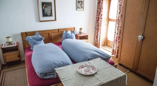 Sporthotel Arlberg, Varaa Hotelli Stuben Tiroli