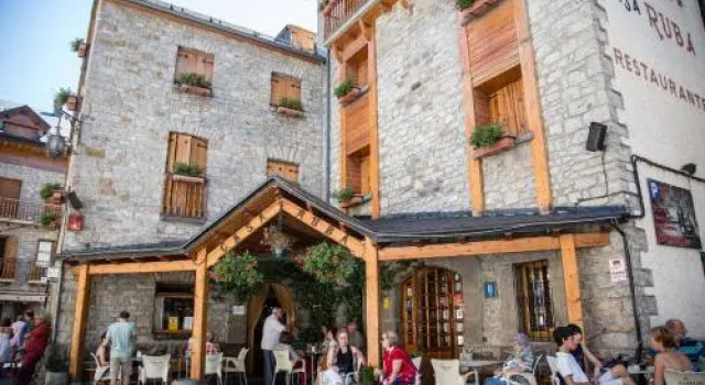 Hotel Casa Ruba, Book Hotel Biescas 