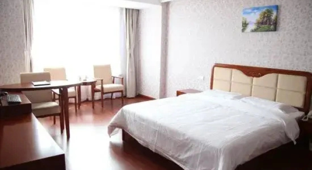 Люкс GreenTree Inn HeBei TangShan QianAn Junhe Plaza Business Hotel