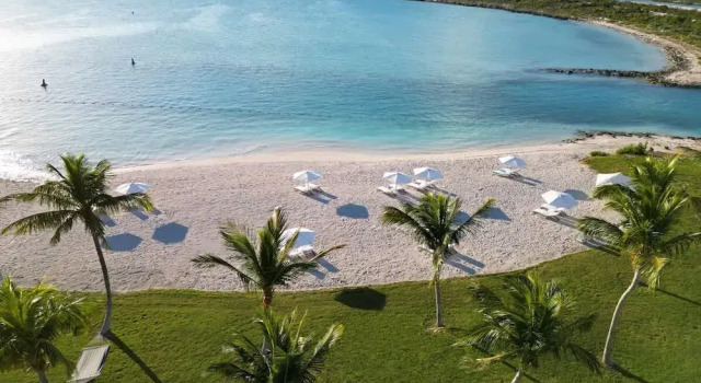 Вилла Oceanfront Luxury Villa Infinity Plunge Pools