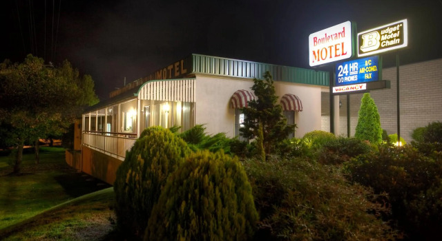 Boulevard Motel
