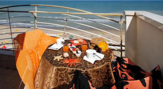 Трёхместный номер Standard с балконом и с видом на море MARITTIMO Riccione - Hotel Clipper FRONTE MARE