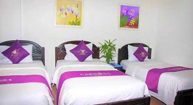 Трёхместный номер Superior Eden Hue Hotel