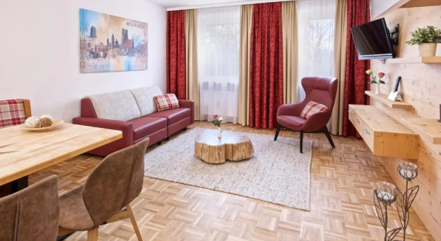 Апартаменты Park Hotel Laim Serviced Apartments