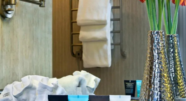 Люкс Crowne Plaza Hotel Portland-Downtown Convention Center by IHG