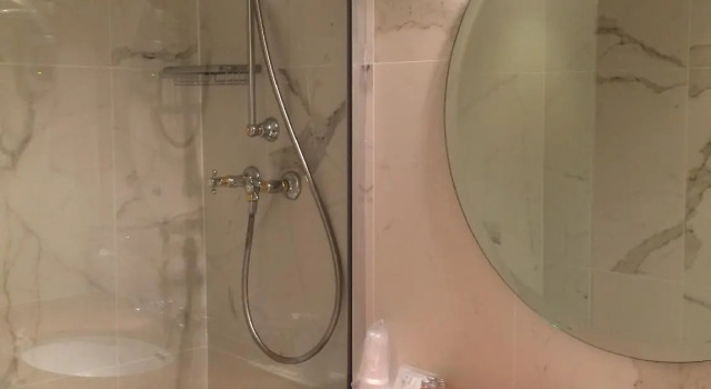Одноместный номер Classic Hôtel Le Royal Monceau Raffles Paris