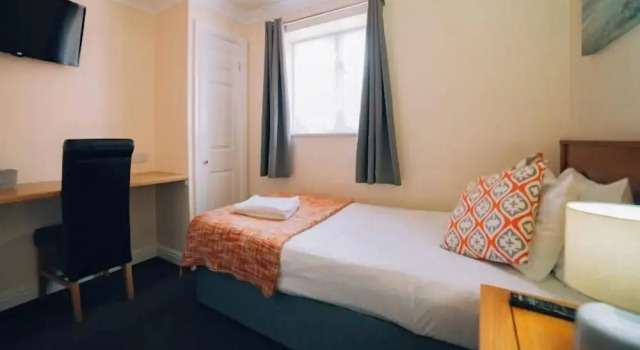 Rooms At 95 Long Street, 预订 酒店 阿瑟斯通 沃里克郡