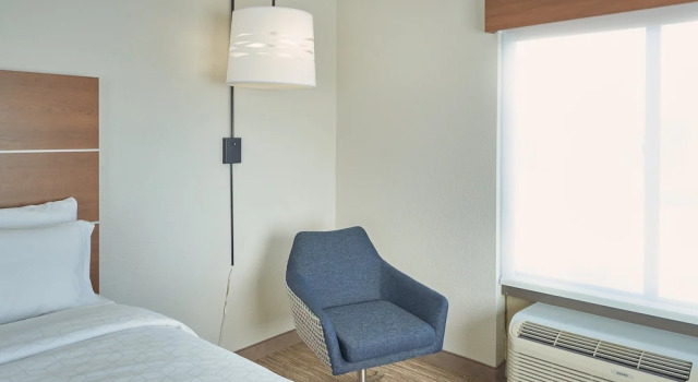 Двухместный номер Standard Holiday Inn Express Hotel and Suites Akron South-Airport Area by IHG