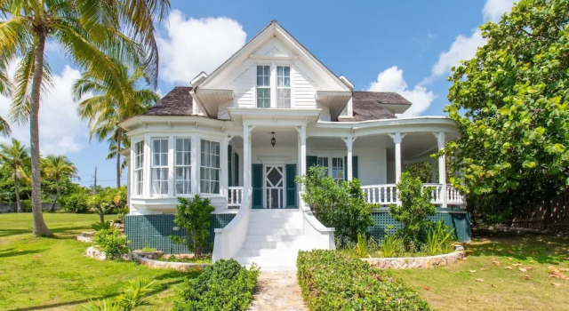 Folly & Guest House 6 Bedroom Home, Prenota Affittacamere Hotel a Bahamas Out Islands con parcheggio, Parcheggio