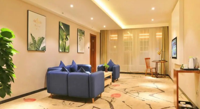 Люкс Deluxe GEM Hotel Rizhao Wanda Plaza