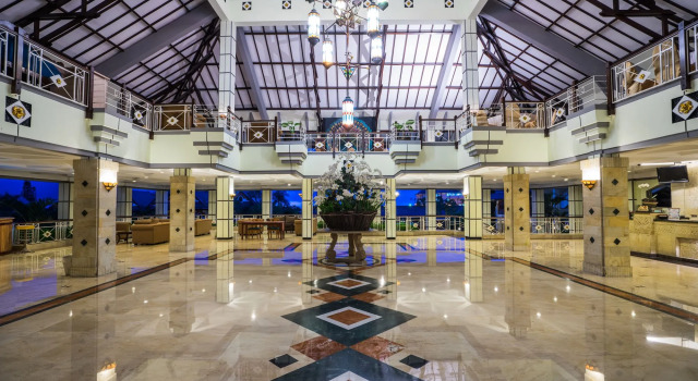 Royal Hotel and Villa Batu