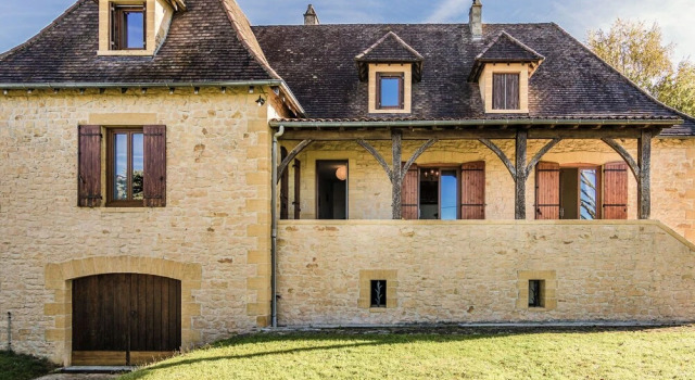 Beautiful Périgord House With Marvellous View of Marquay and Beautiful Nature, 预订 酒店 Marquay Black Perigord