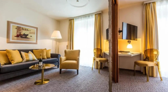 Семейный люкс GORITSCHNIGGs Hotel