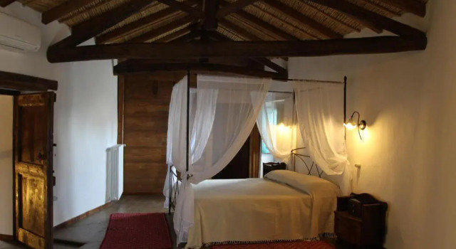 Полулюкс B&B Charme Sa Pardina