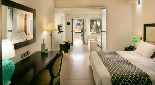 Семейный номер Deluxe Angela Suites Boutique Hotel