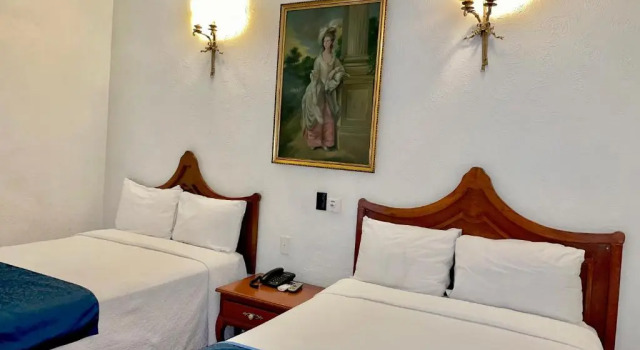 Трёхместный номер Standard Hotel Frances