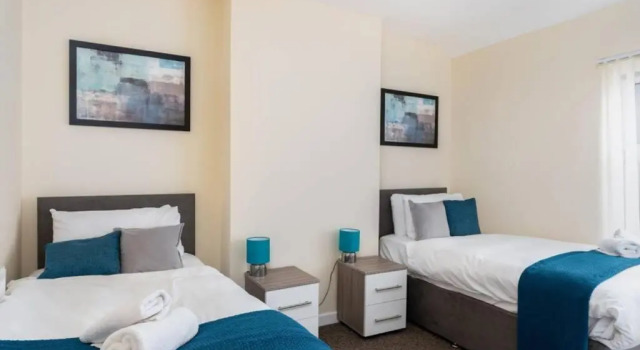 Cosy Stay Swansea - TV in every bedroom, Забронировать Отель Суонси 
