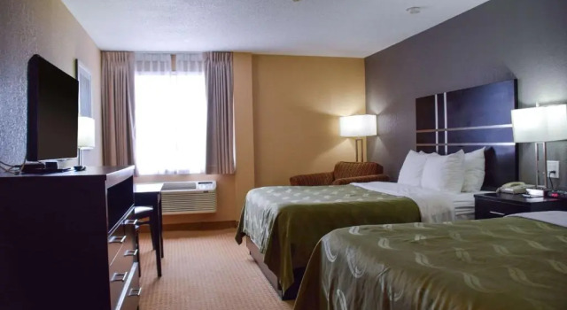 Четырёхместный номер Standard Quality Inn