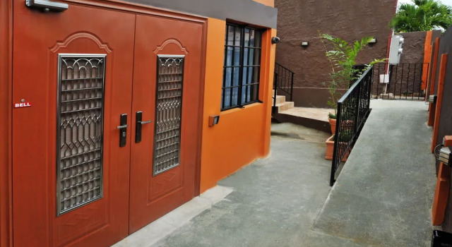Culture Crossroads Inn, Prenota Hotel Port-of-Spain Trinidad