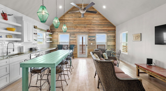 Sleeps 54, 5 Homes Private Boat Dock, Waterfront Pool & Views Laguna Village