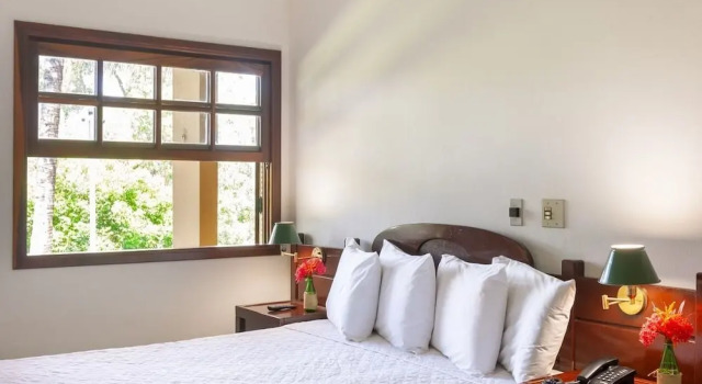 Hotel Fazenda Flamboyant, Забронировать Отель Отели Гуарапари с парковкой, Парковка