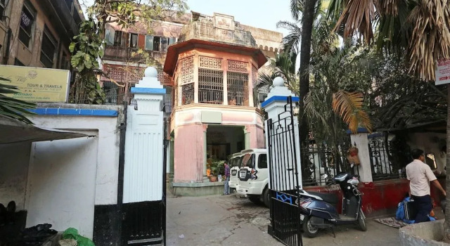 OYO 11896 Marble Palace Guest House