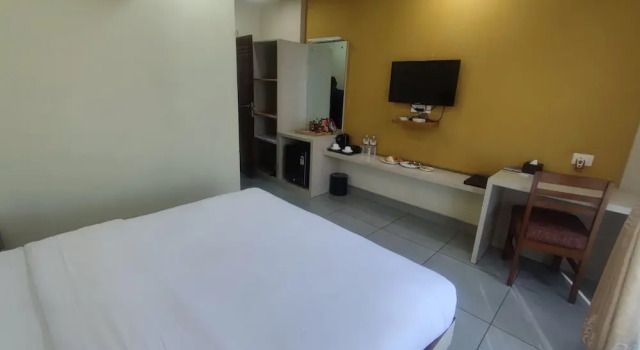Chitwan Midtown Hotel