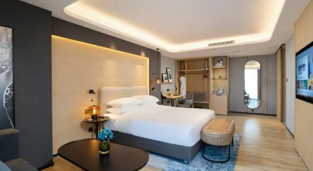Люкс Premier Park Inn by Radisson Tianjin Binhai International