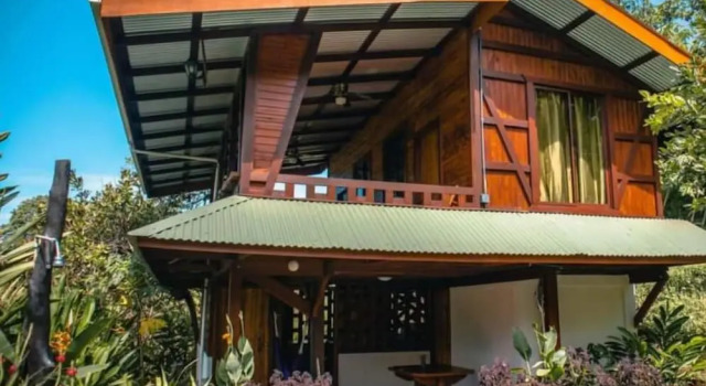 Семейный коттедж с 2 комнатами с видом на сад Sunset Lodge