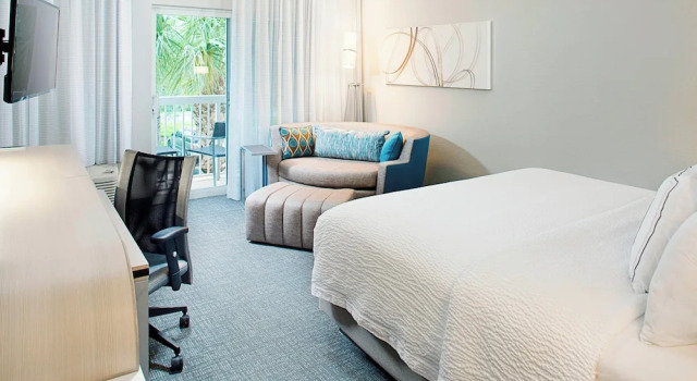 Люкс c 1 комнатой Courtyard by Marriott West Palm Beach Airport
