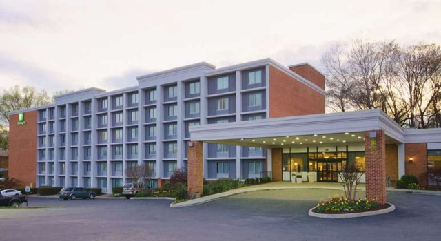 Holiday Inn Charlottesville-Univ Area by IHG, Buchen Sie Hotel Charlottesville Shenandoah National Park