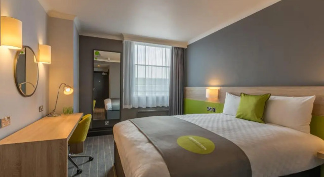 Номер Standard Thistle Express London Luton