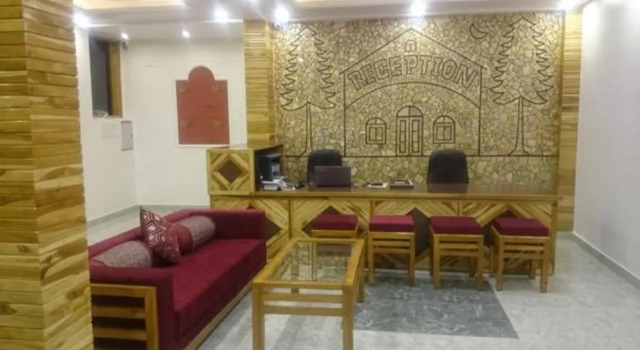 The Golden Peak, Hotel, Rezervovat Hotel Mukteswar Uttarakhand