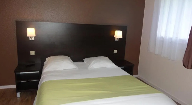 Des Portes De Meuse, Book Hotel Pagny-sur-Meuse 