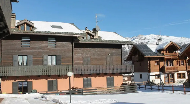 Quite House near Ski Slopes & Hiking Trails