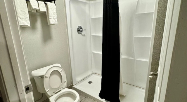 Люкс Luxury Ozark Inn & Suites