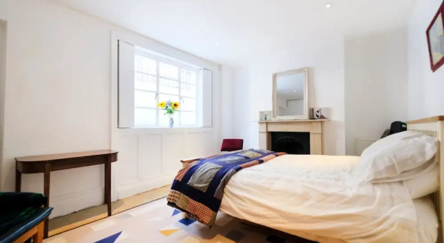 3-br Spacious Flat in Central London, Забронировать Отель Лондон Большой Лондон, рядом с Роупел-стрит