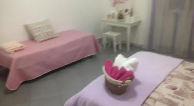 B&B Bellezze di Napoli, Забронировать Отель «постель и завтрак» Неаполь - Центральный вокзал Неаполь, рядом с Церковь Пио Монте делла Мизерикордия